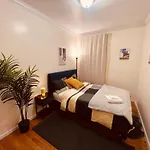 Relaxed 2Br In Manhattan Valley